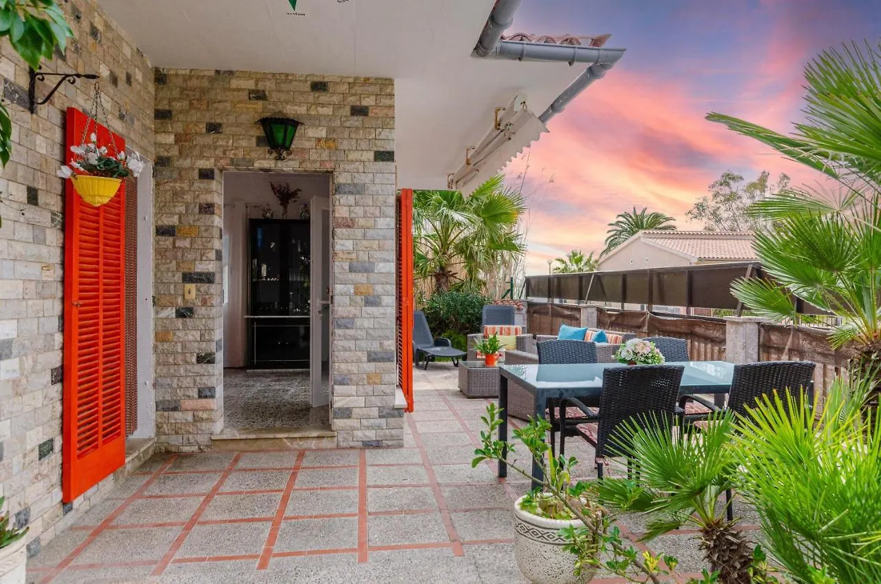 Yourhouse Casa Esperanza, Beach House In Puerto De Alcudia Holiday home Port de Alcudia (Mallorca)